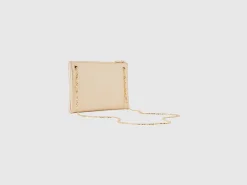 Bag with shoulder strap