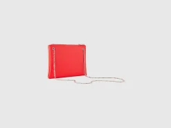 Bag with shoulder strap