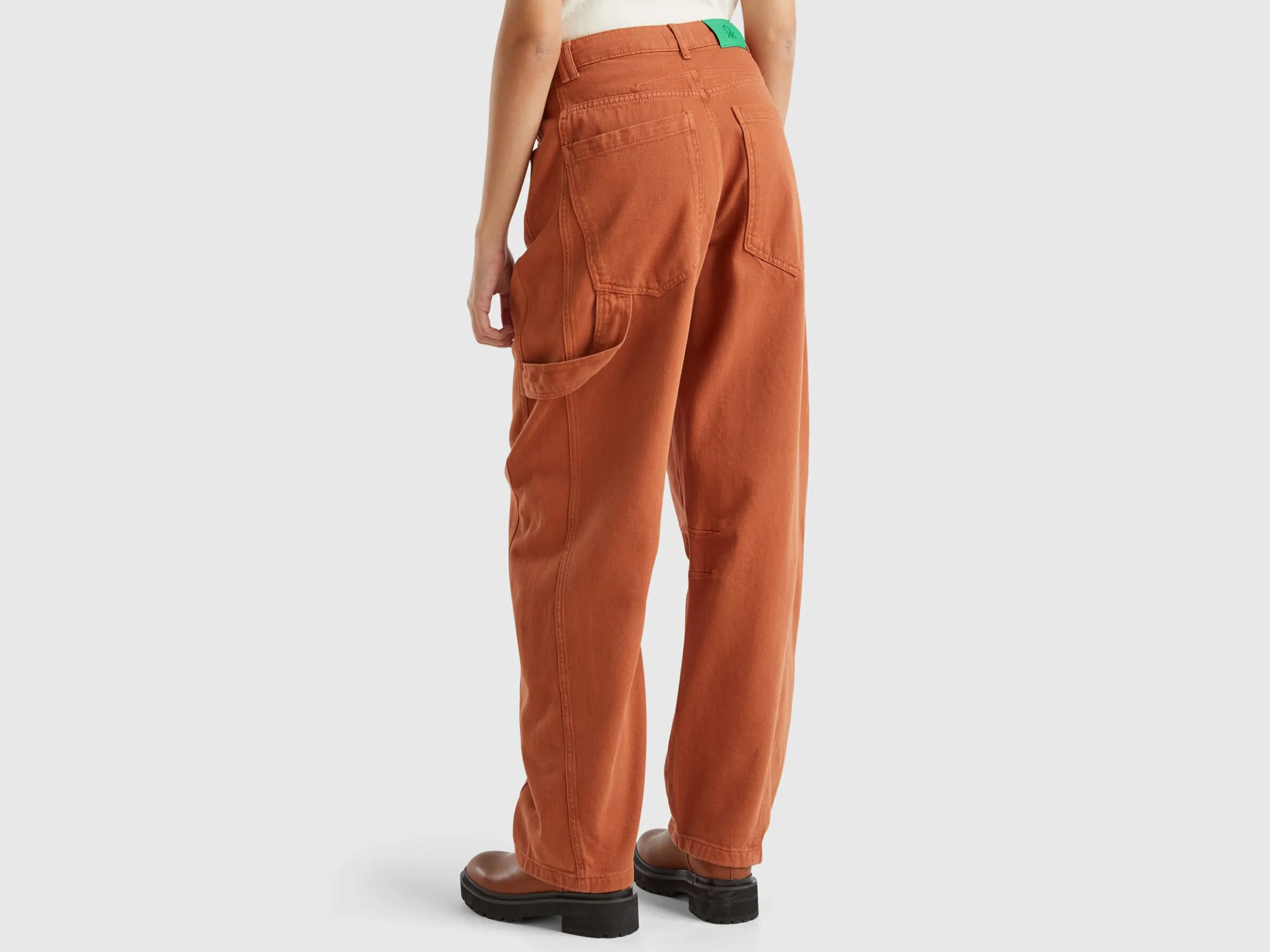 Baggy fit trousers