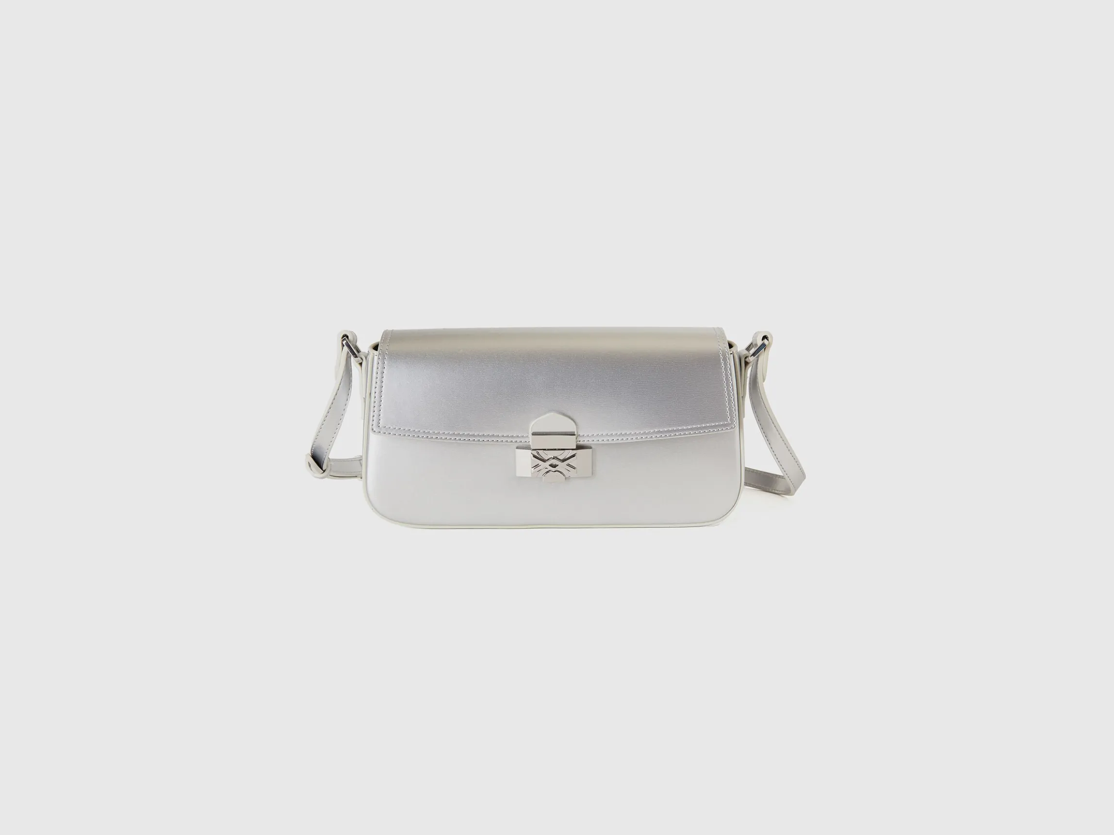 Baguette bag in synthetic leather