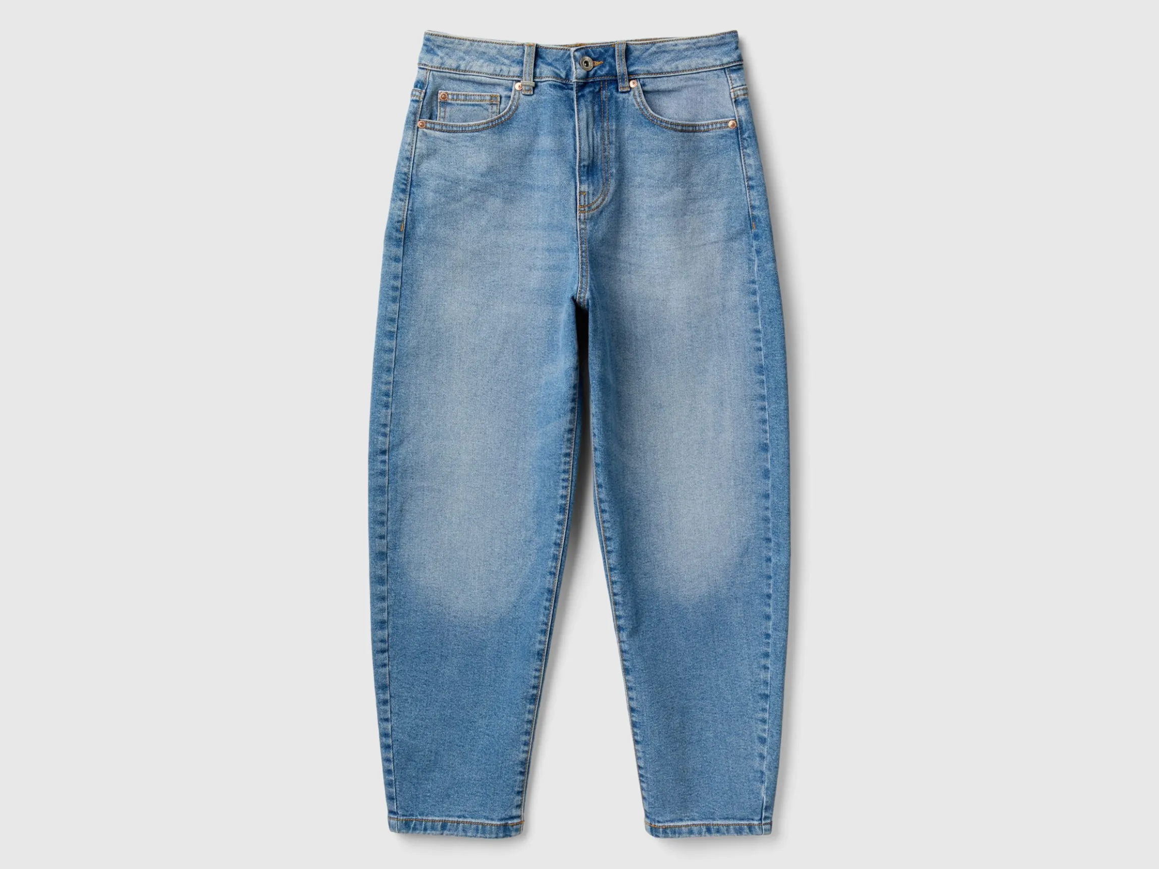 Balloon fit jeans