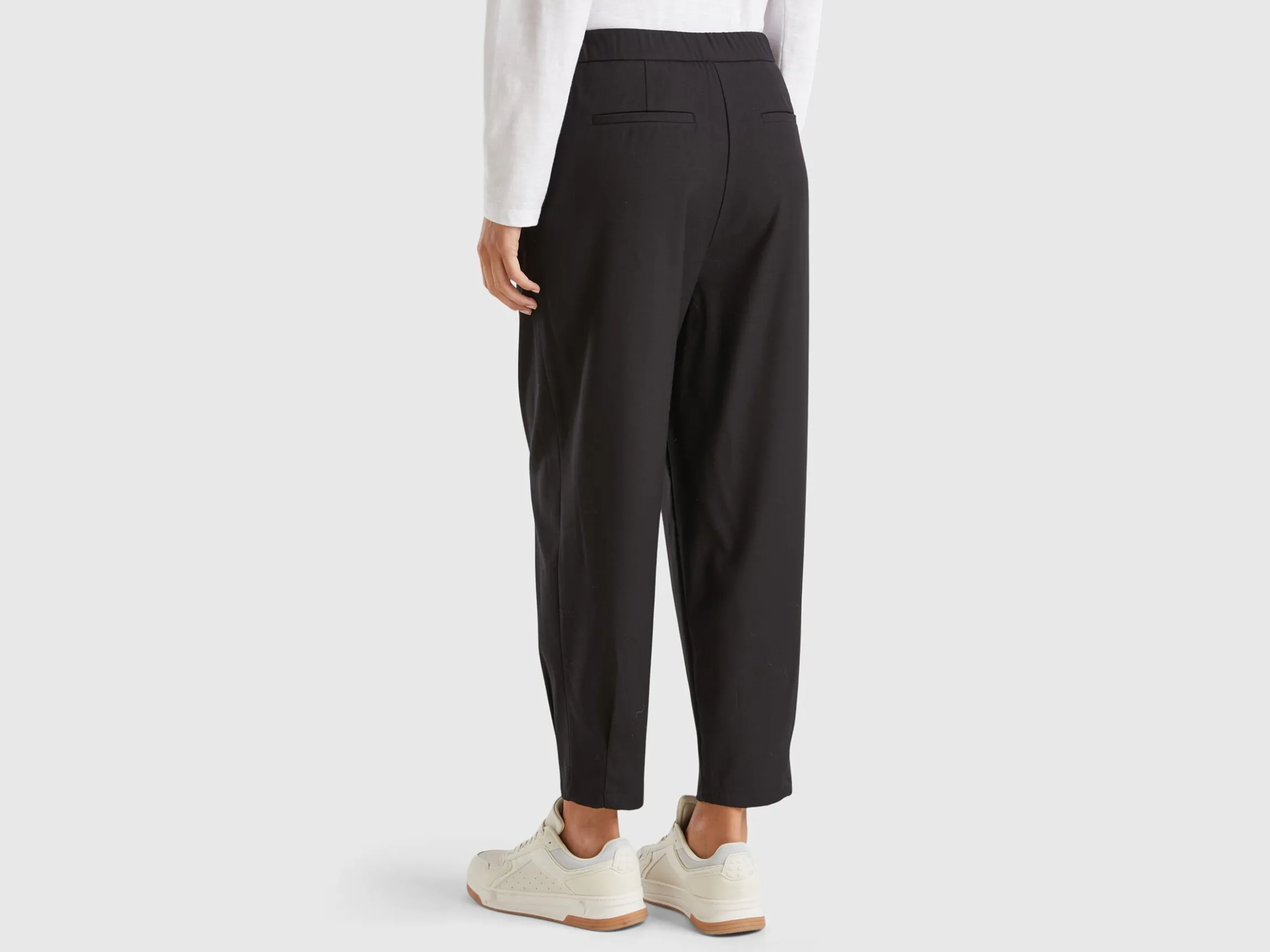 Balloon trousers