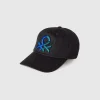 Baseball cap with logo