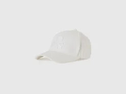 Baseball hat with embroidered logo