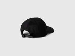 Baseball hat with embroidered logo