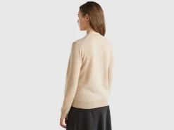 Beige sweater in pure cashmere