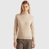 Beige turtleneck in pure cashmere