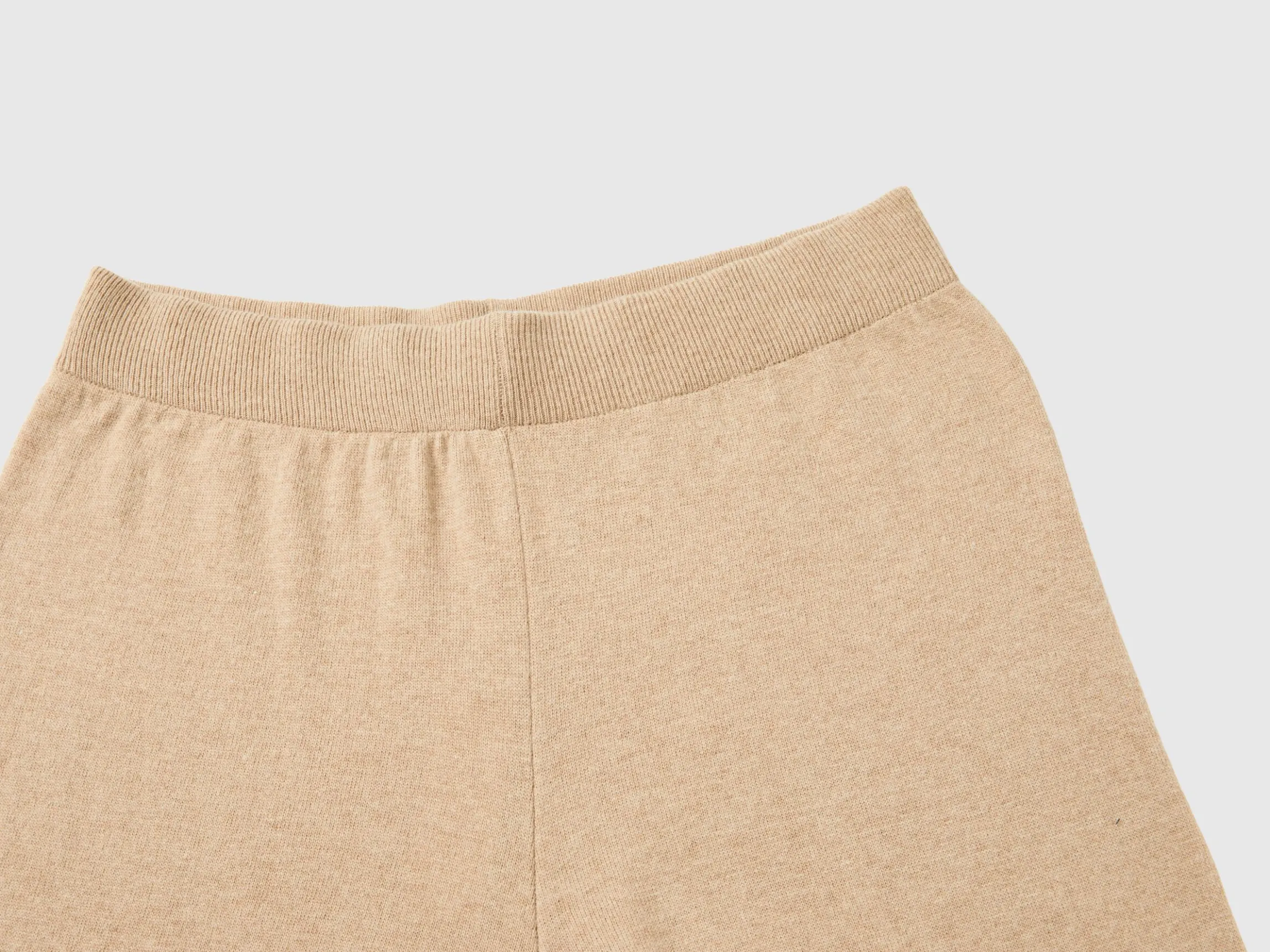 Beige wide leg trousers in cashmere and wool blend