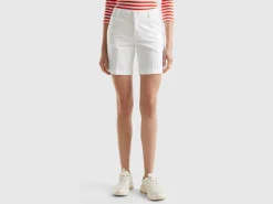 Bermudas in stretch cotton