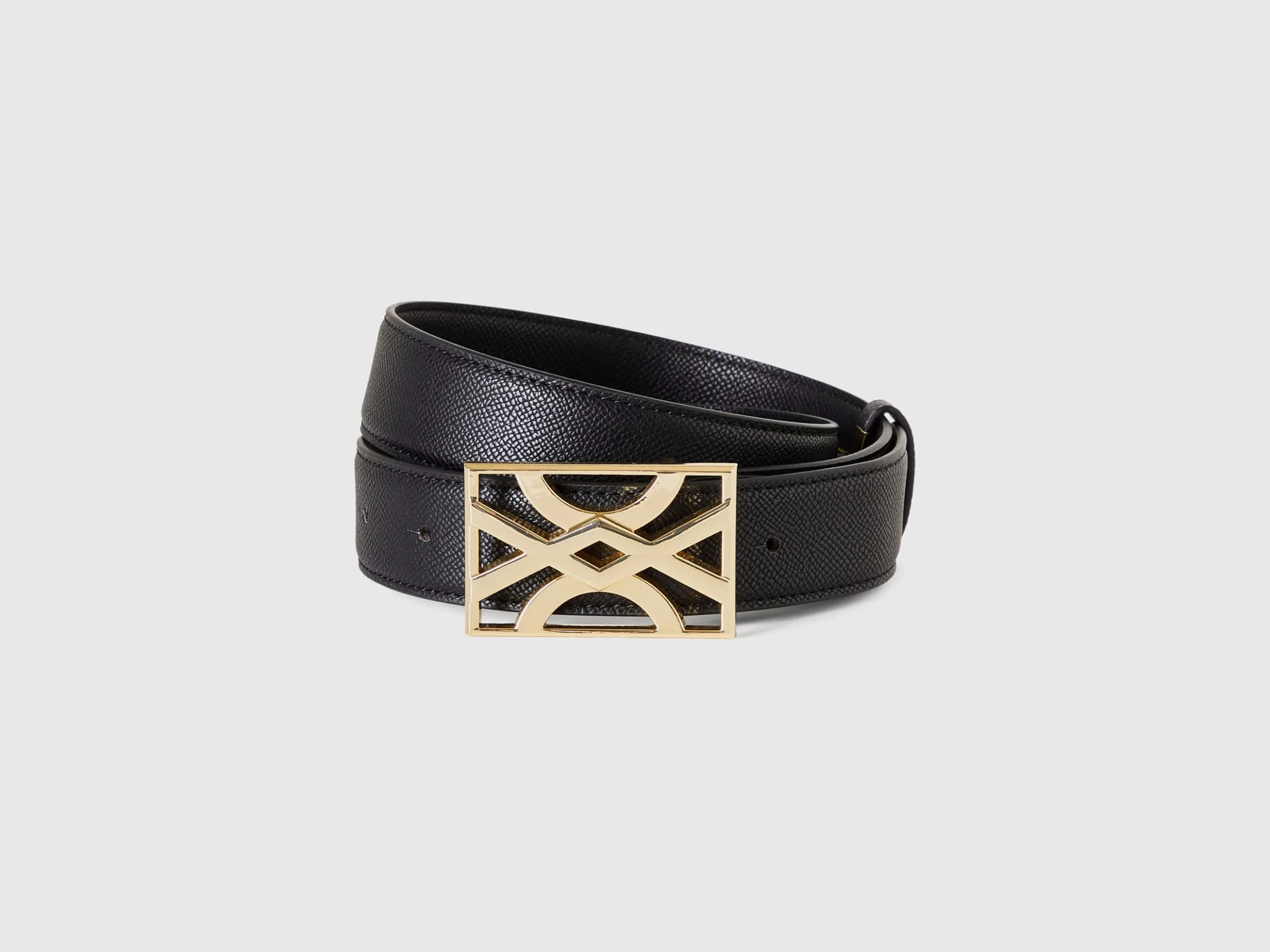 Black belt with logoed buckle