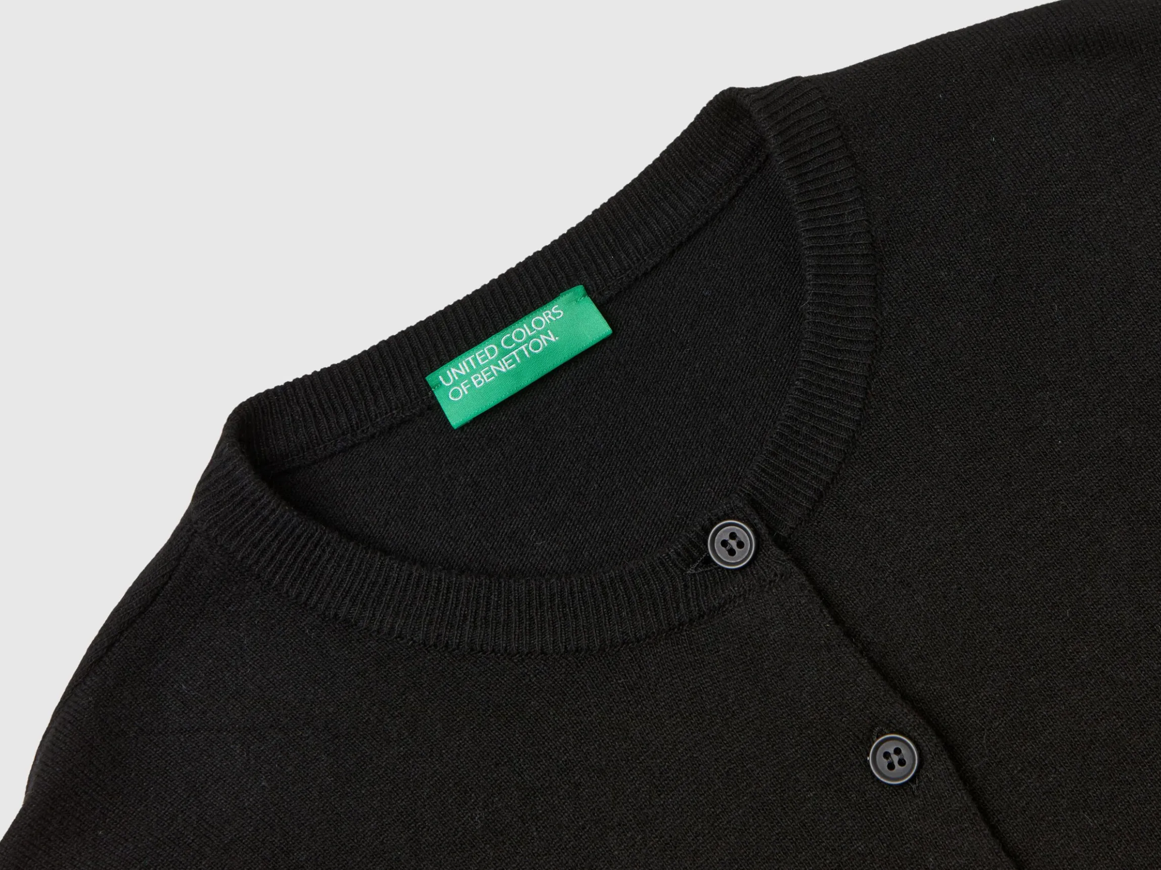 Black cardigan in cashmere and wool blend
