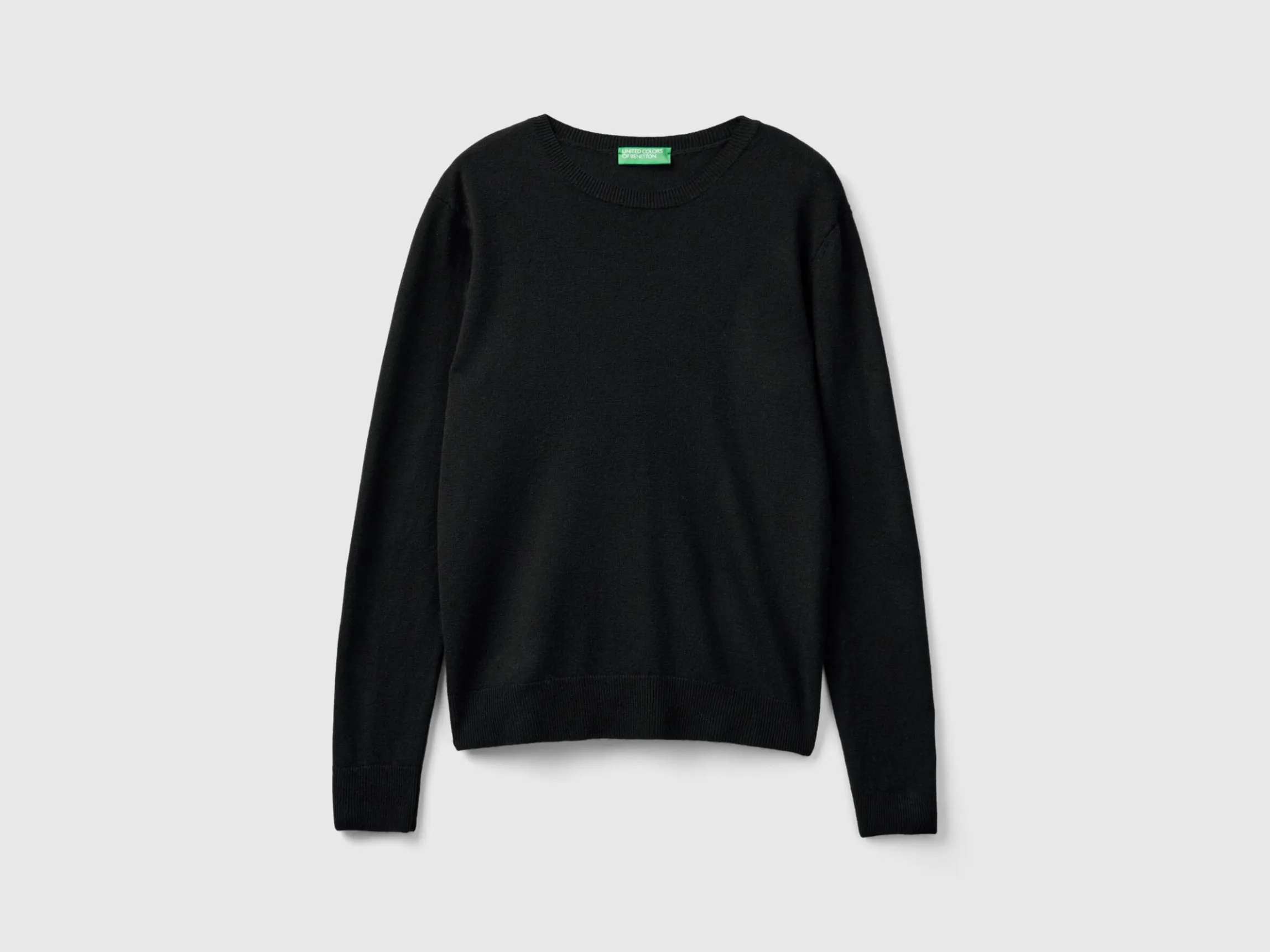Black crew neck sweater in Merino wool