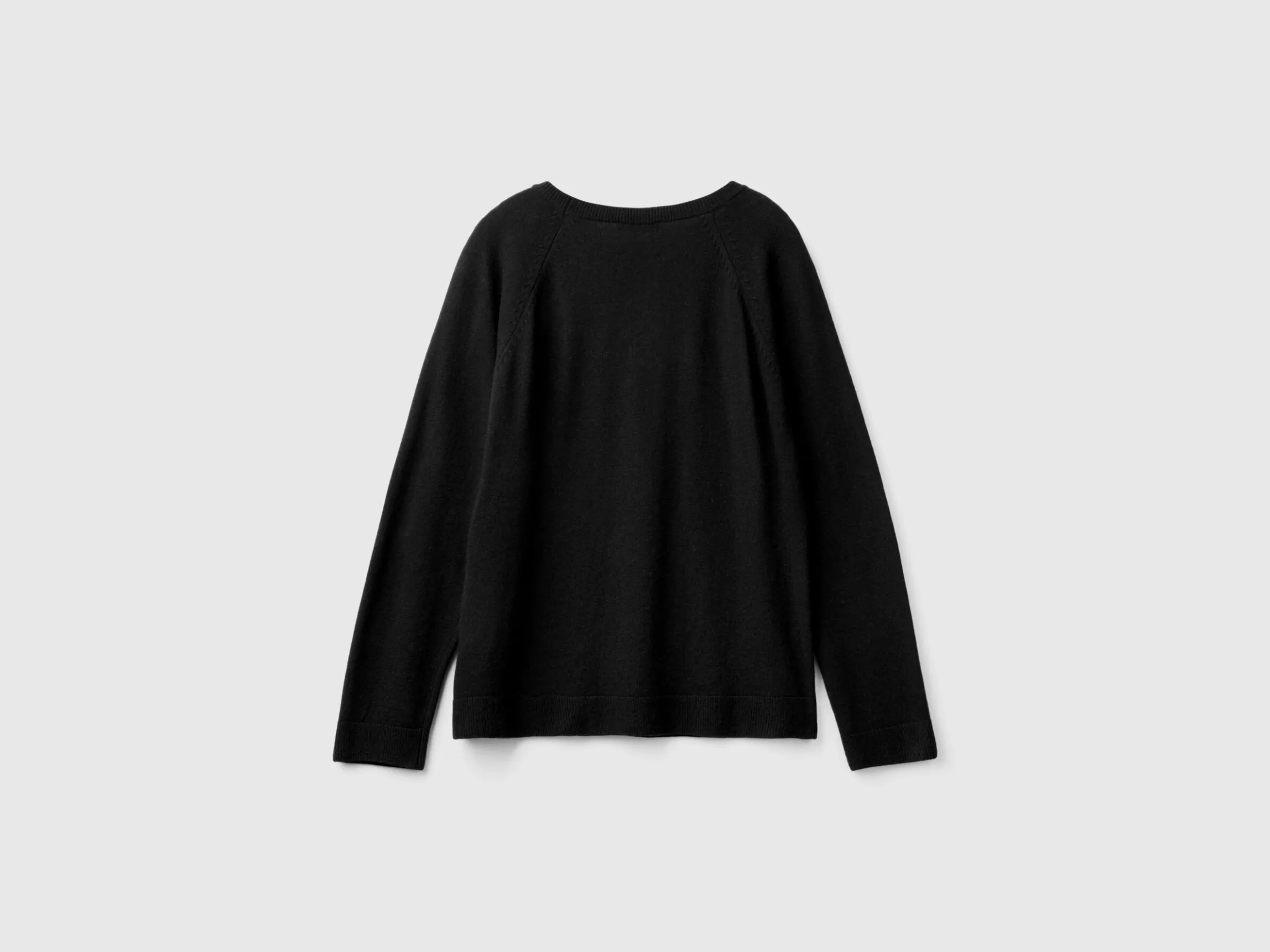 Black crew neck sweater in cashmere and wool blend