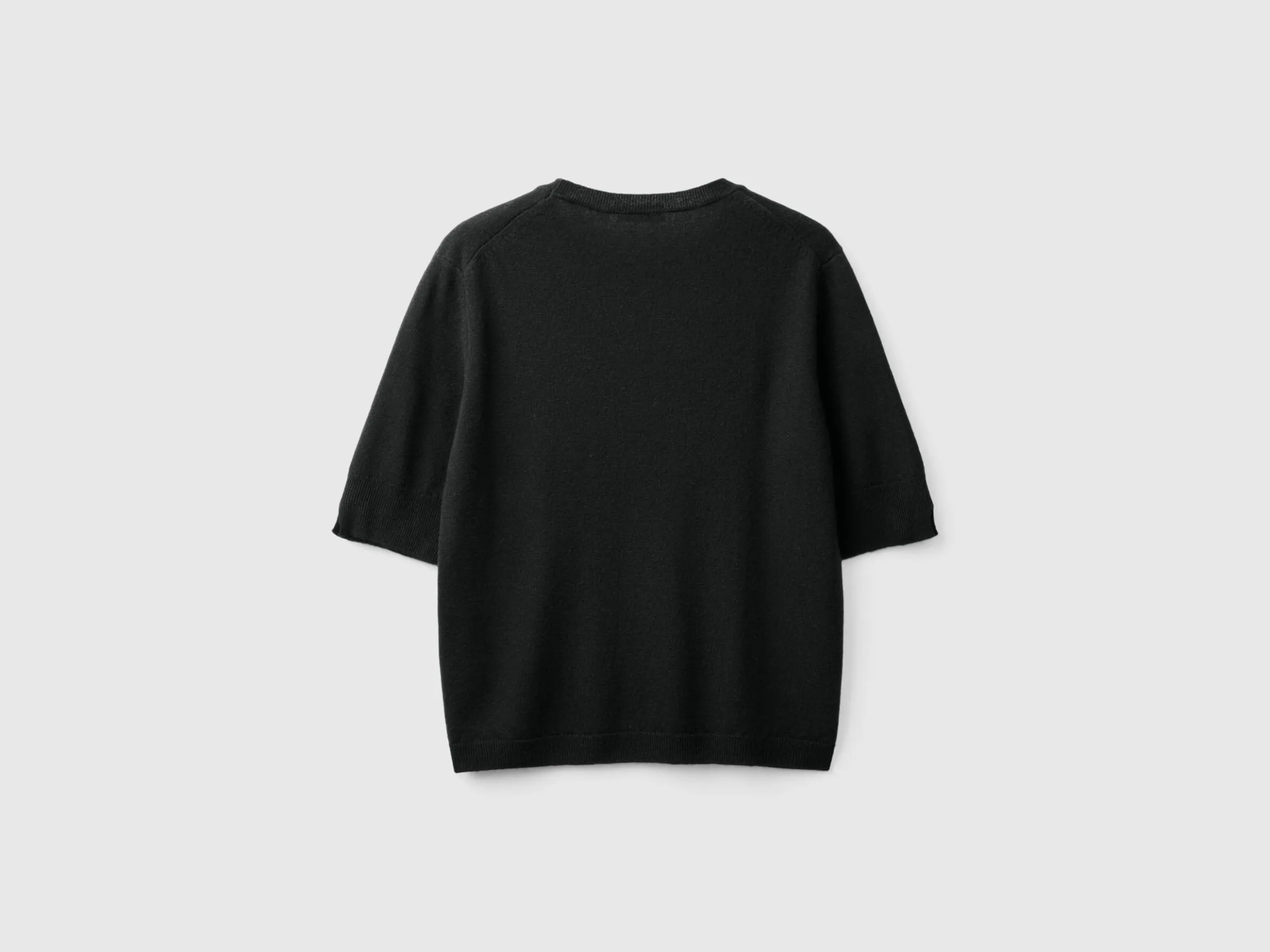 Black short sleeve sweater in pure Merino wool