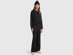 Black sweater in cashmere blend with hood