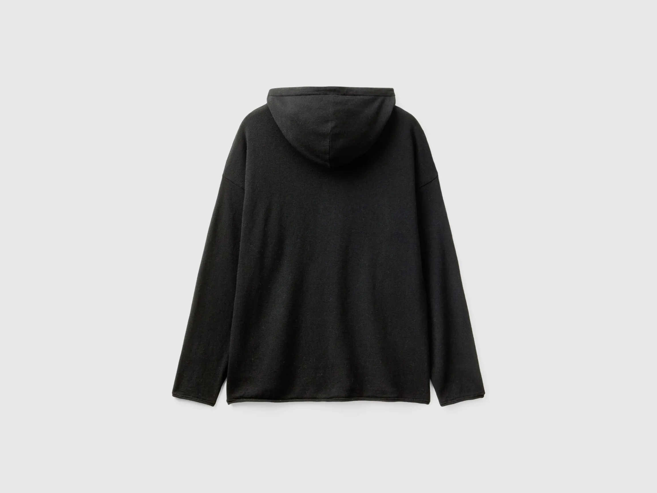 Black sweater in cashmere blend with hood