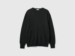 Black sweater in pure cashmere