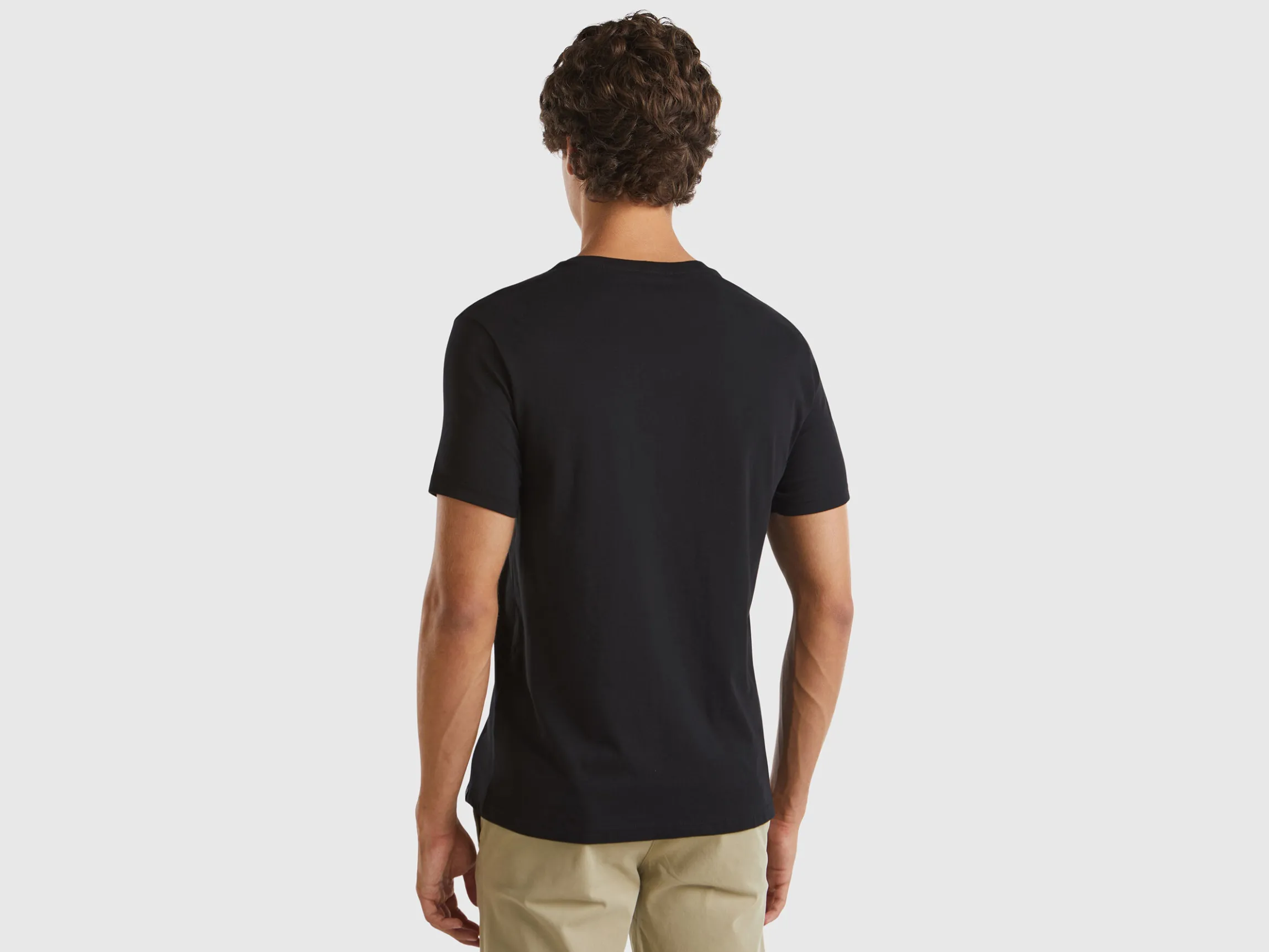 Black t-shirt