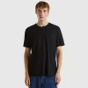 Black t-shirt in slub cotton