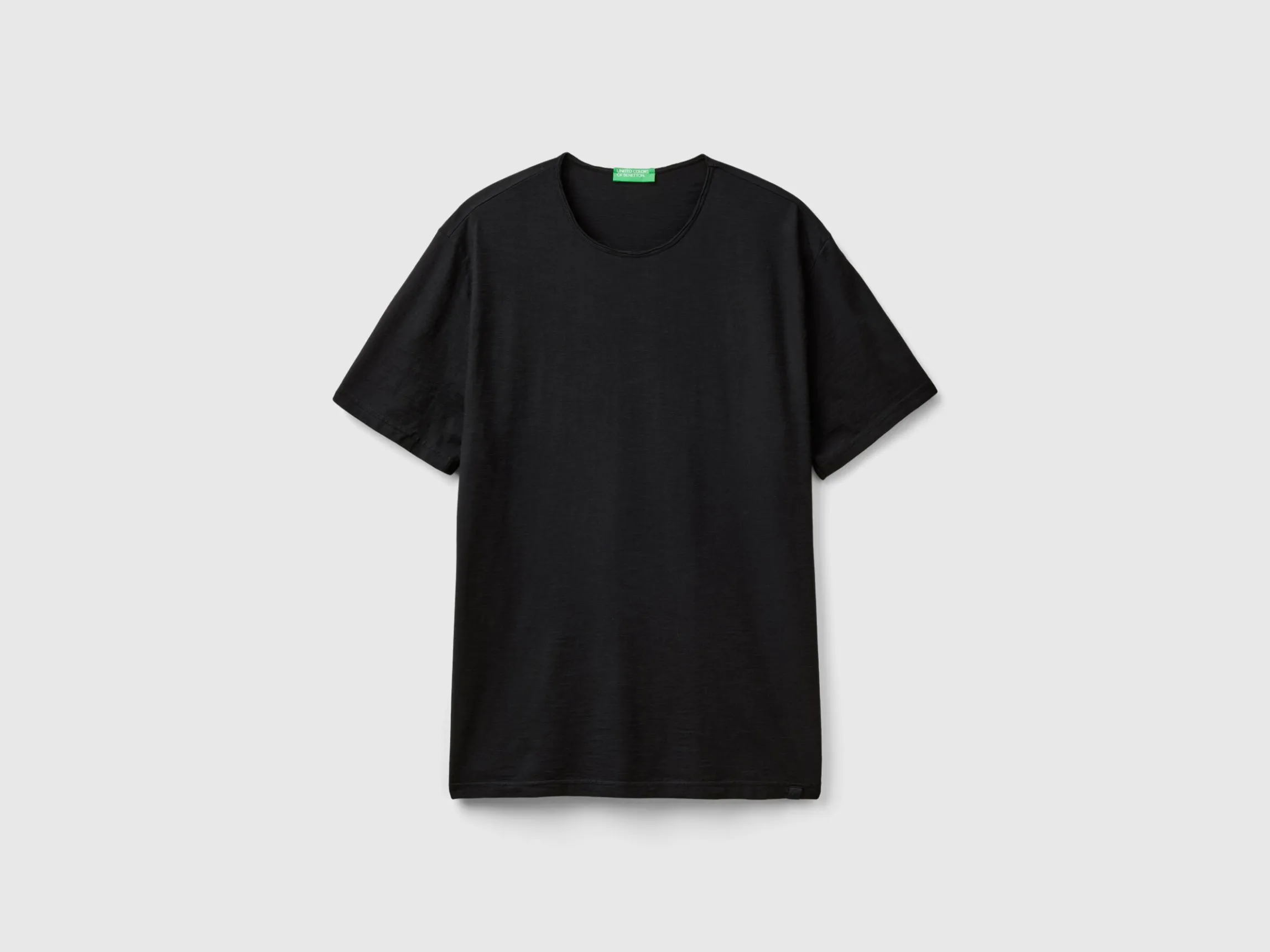 Black t-shirt in slub cotton