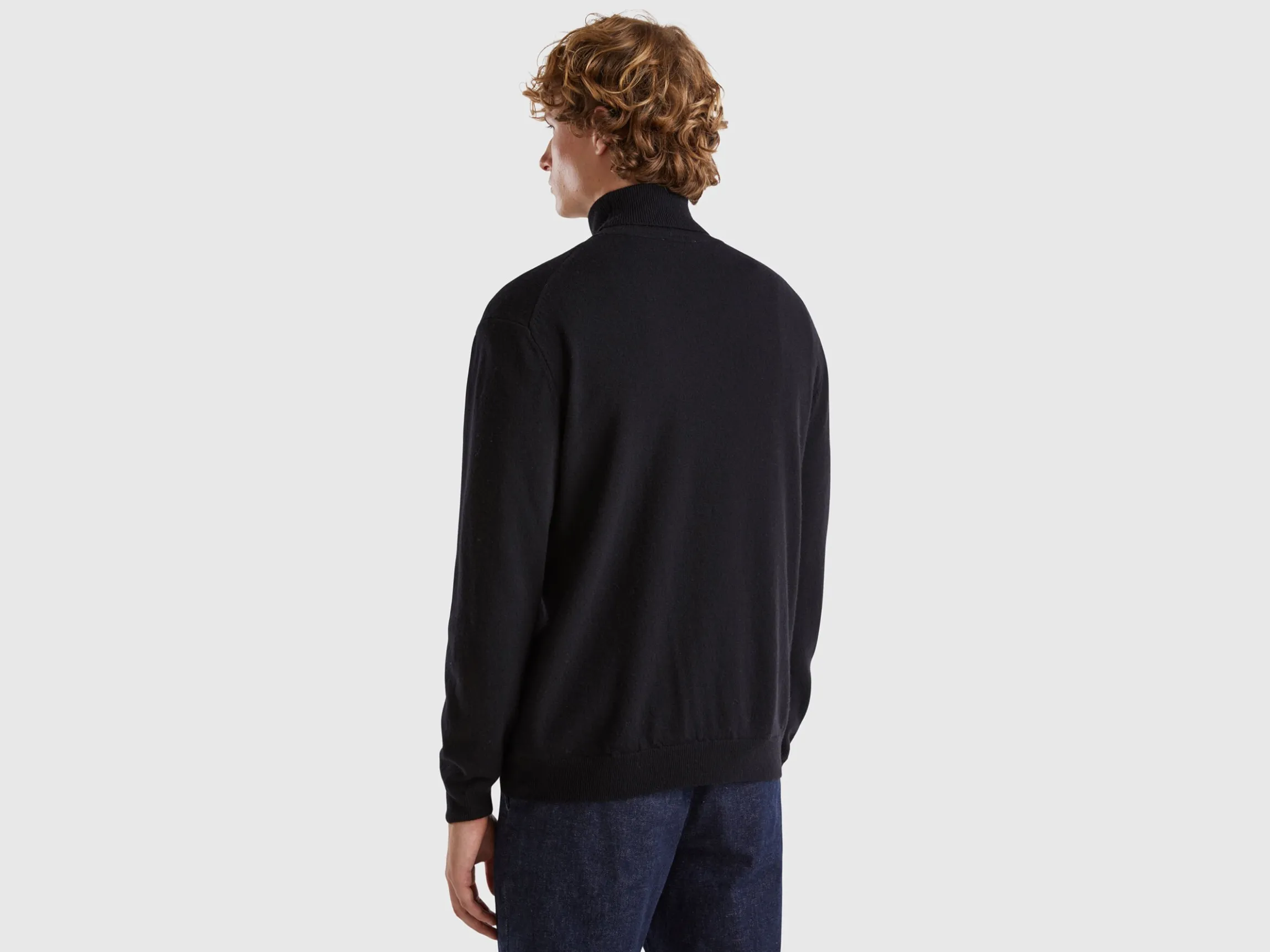 Black turtleneck in pure Merino wool