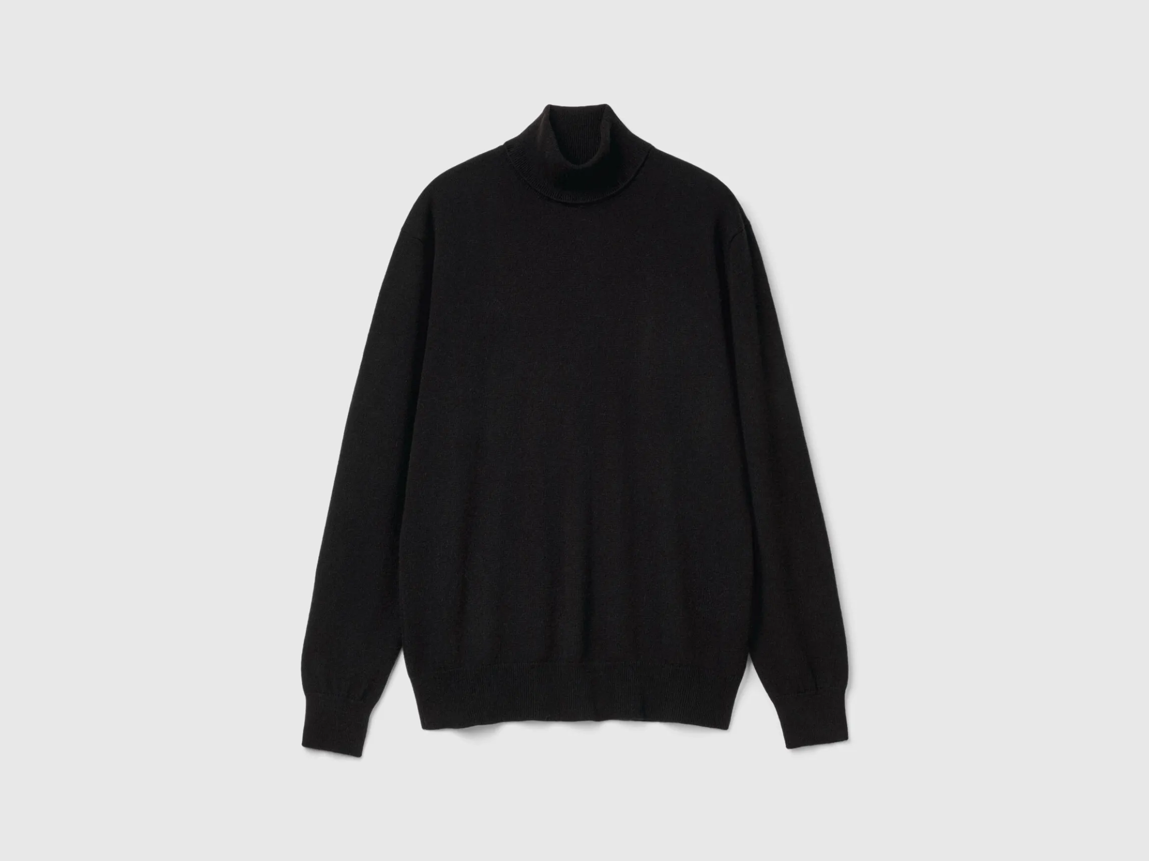 Black turtleneck in pure cashmere