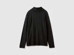 Black turtleneck sweater in cashmere and wool blend