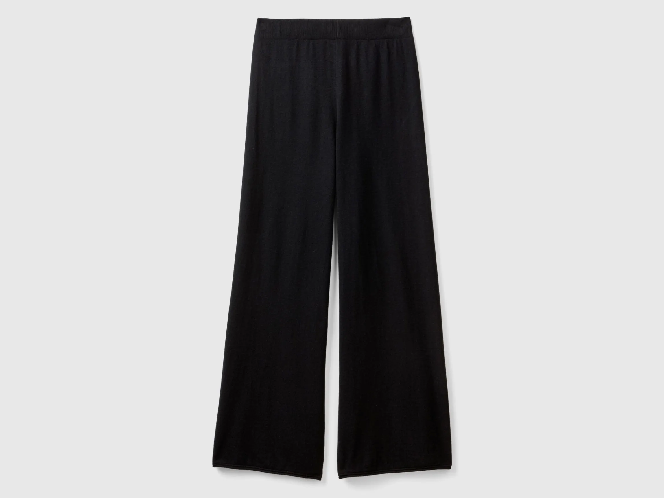 Black wide leg trousers in cashmere and wool blend