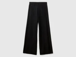 Black wide leg trousers in cashmere and wool blend