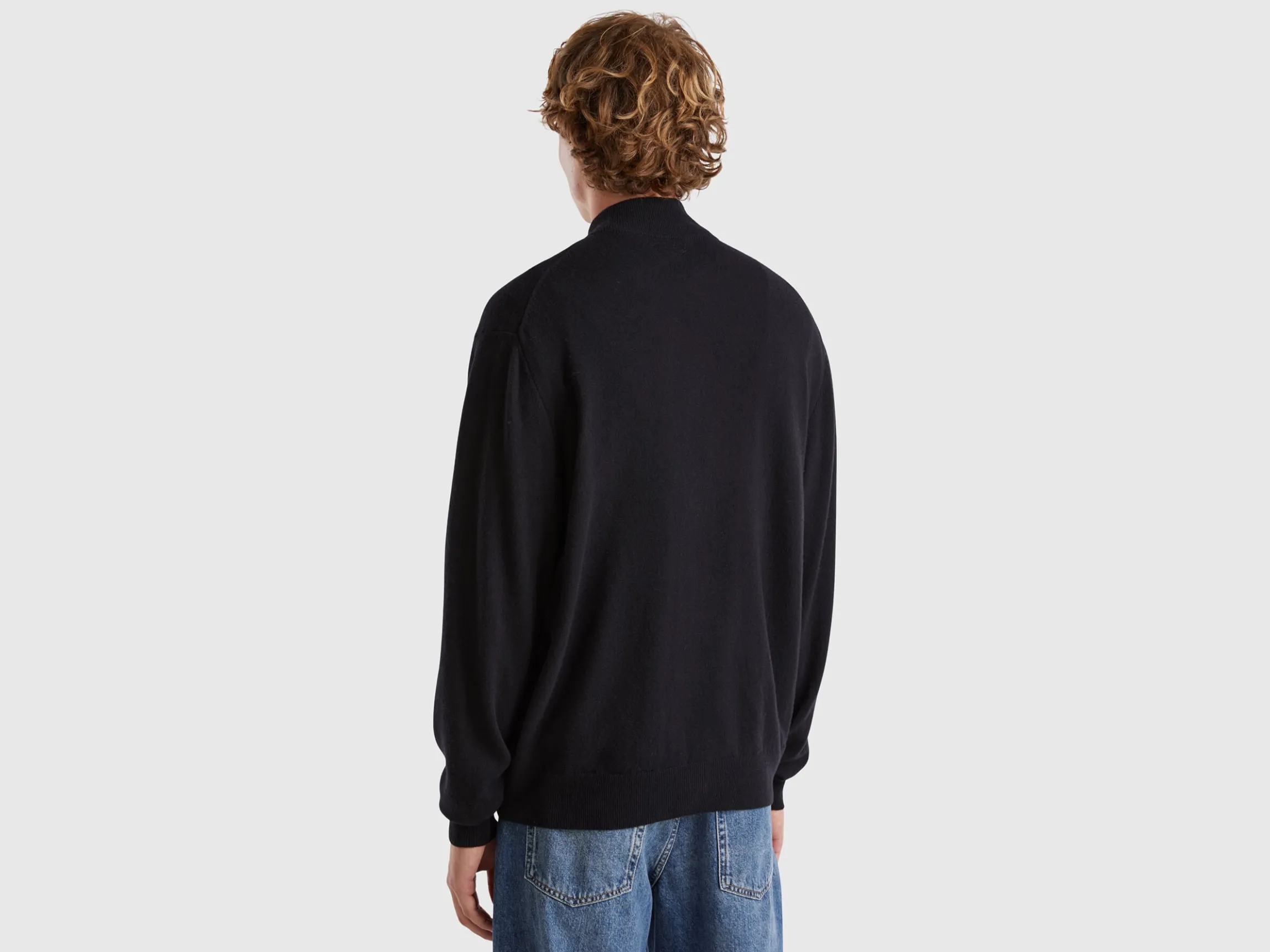 Black zip-up cardigan in pure Merino wool