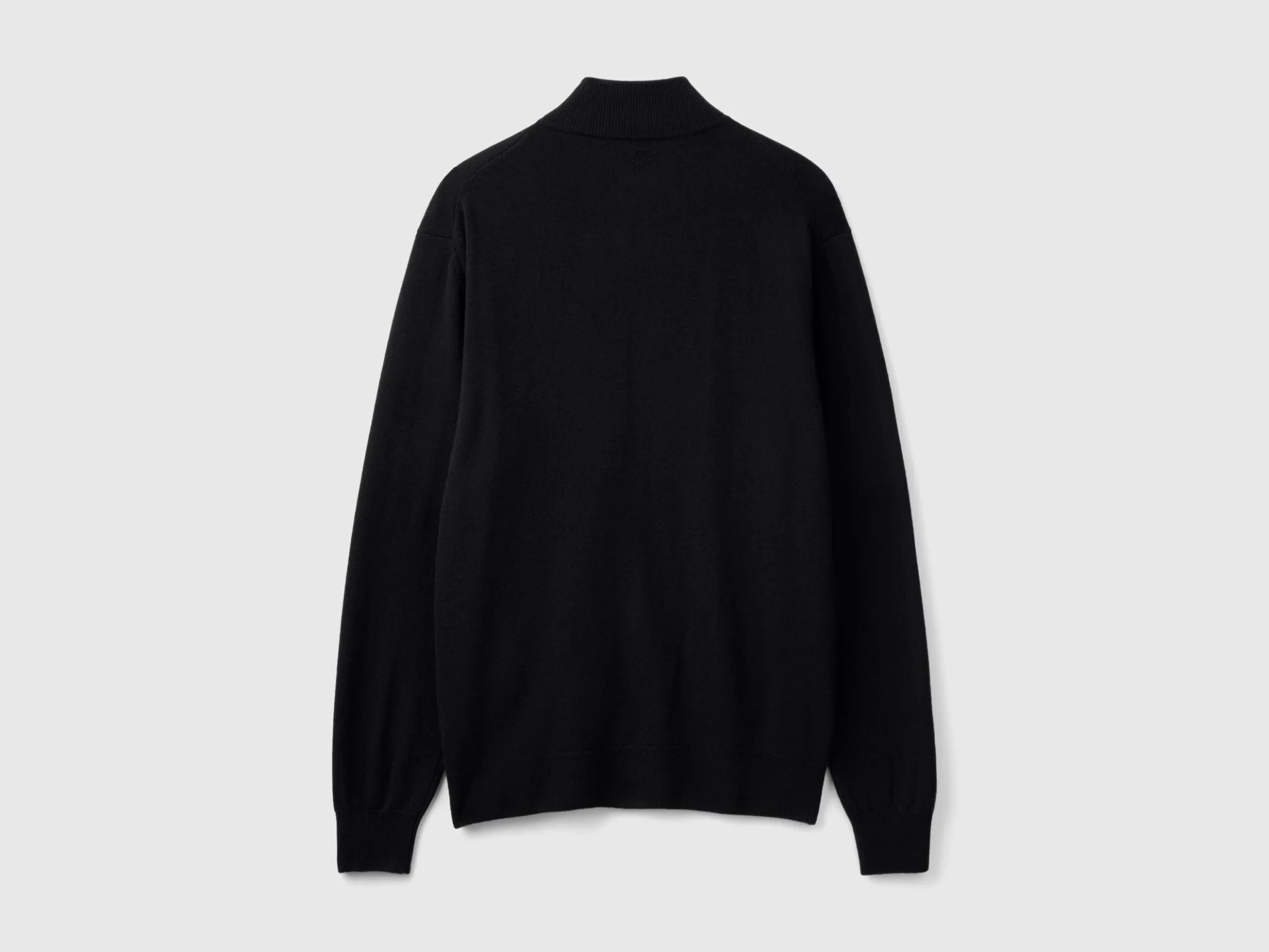 Black zip-up cardigan in pure Merino wool