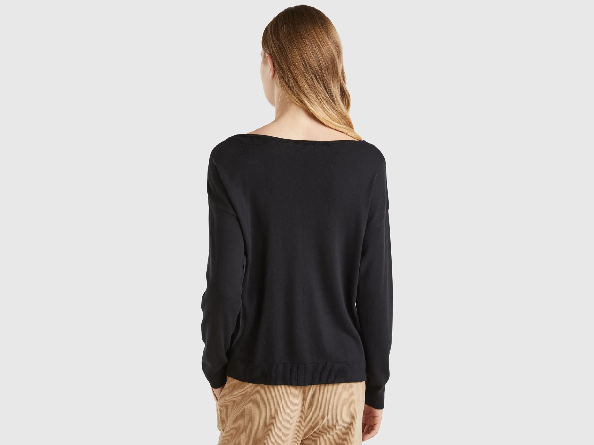 Boat neck sweater