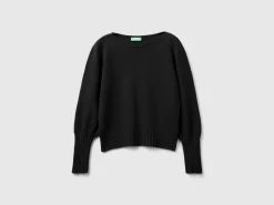 Boat neck sweater