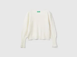 Boat neck sweater