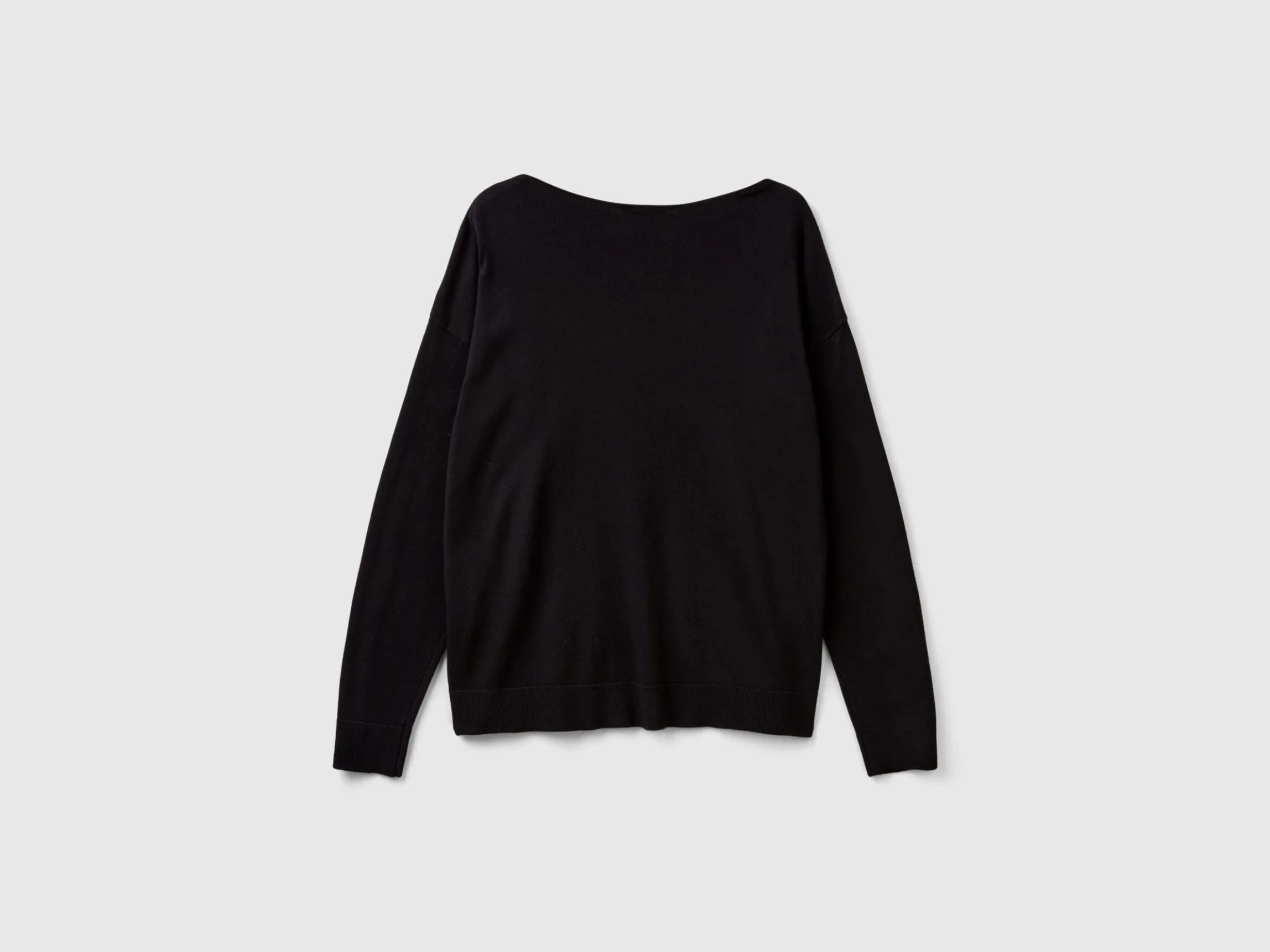 Boat neck sweater