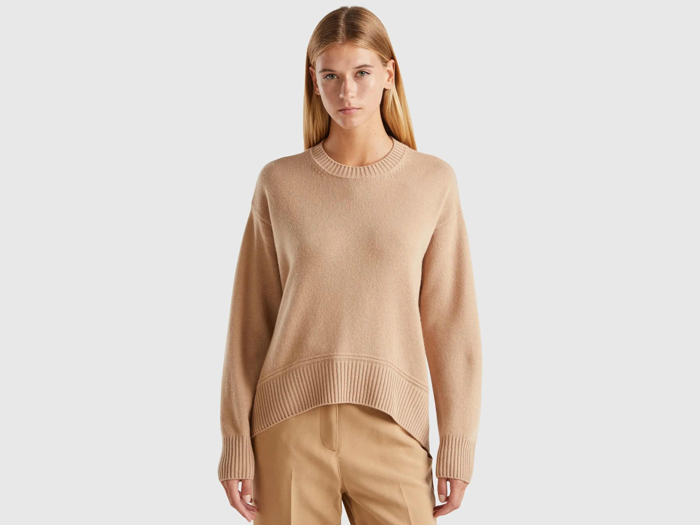 Boxy fit sweater in wool blend