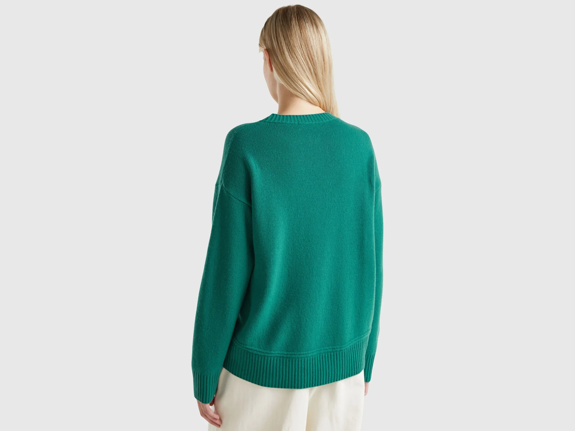 Boxy fit sweater in wool blend