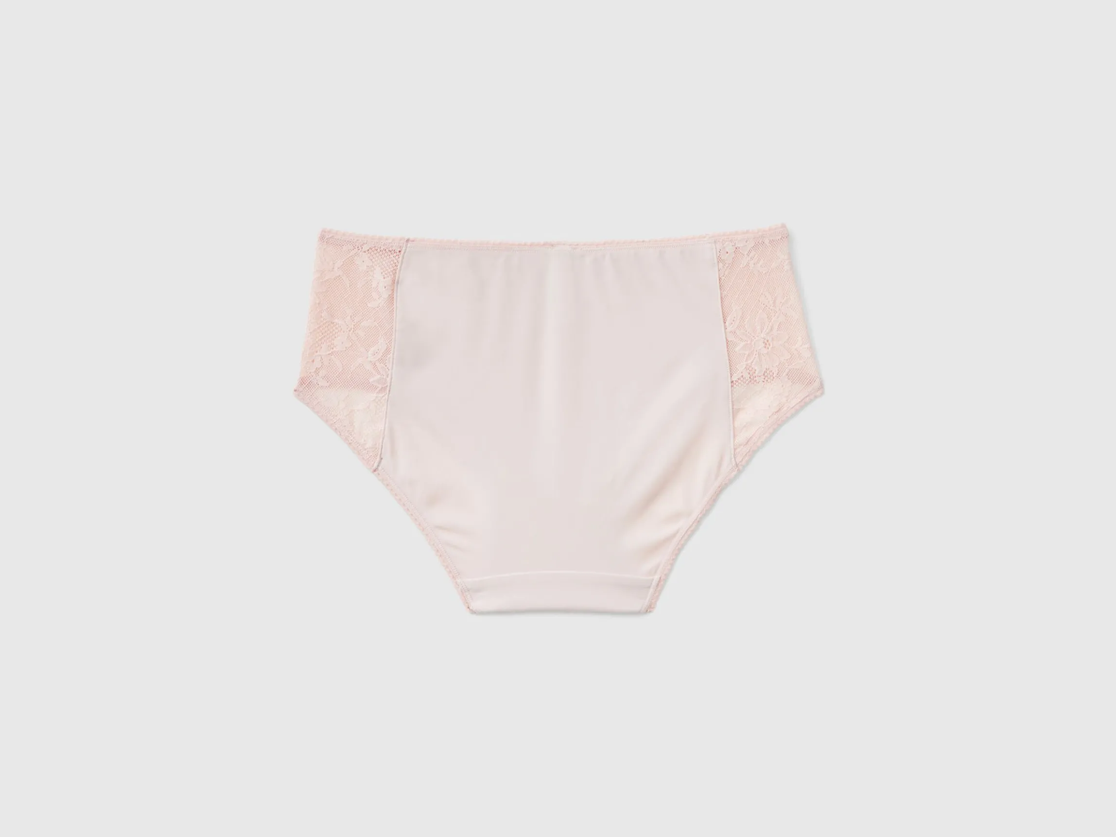 Boyshort underwear with lace inserts