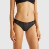 Brazilian underwear in stretch lace