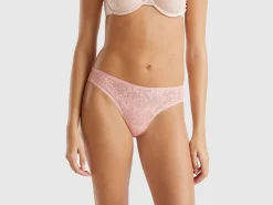 Brazilian underwear in stretch lace