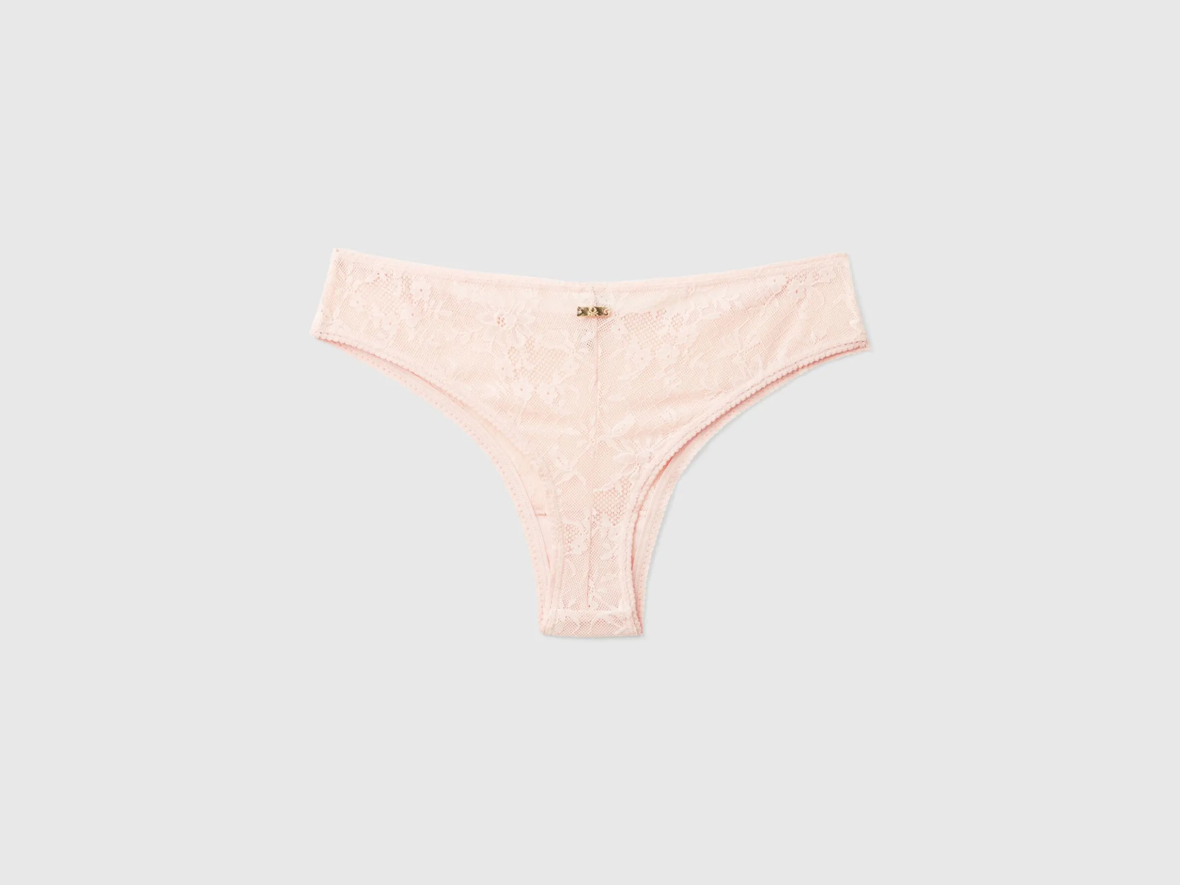 Brazilian underwear in stretch lace