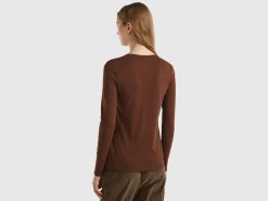 Brown long sleeve t-shirt in 100% cotton