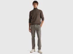 Brown turtleneck in pure Merino wool