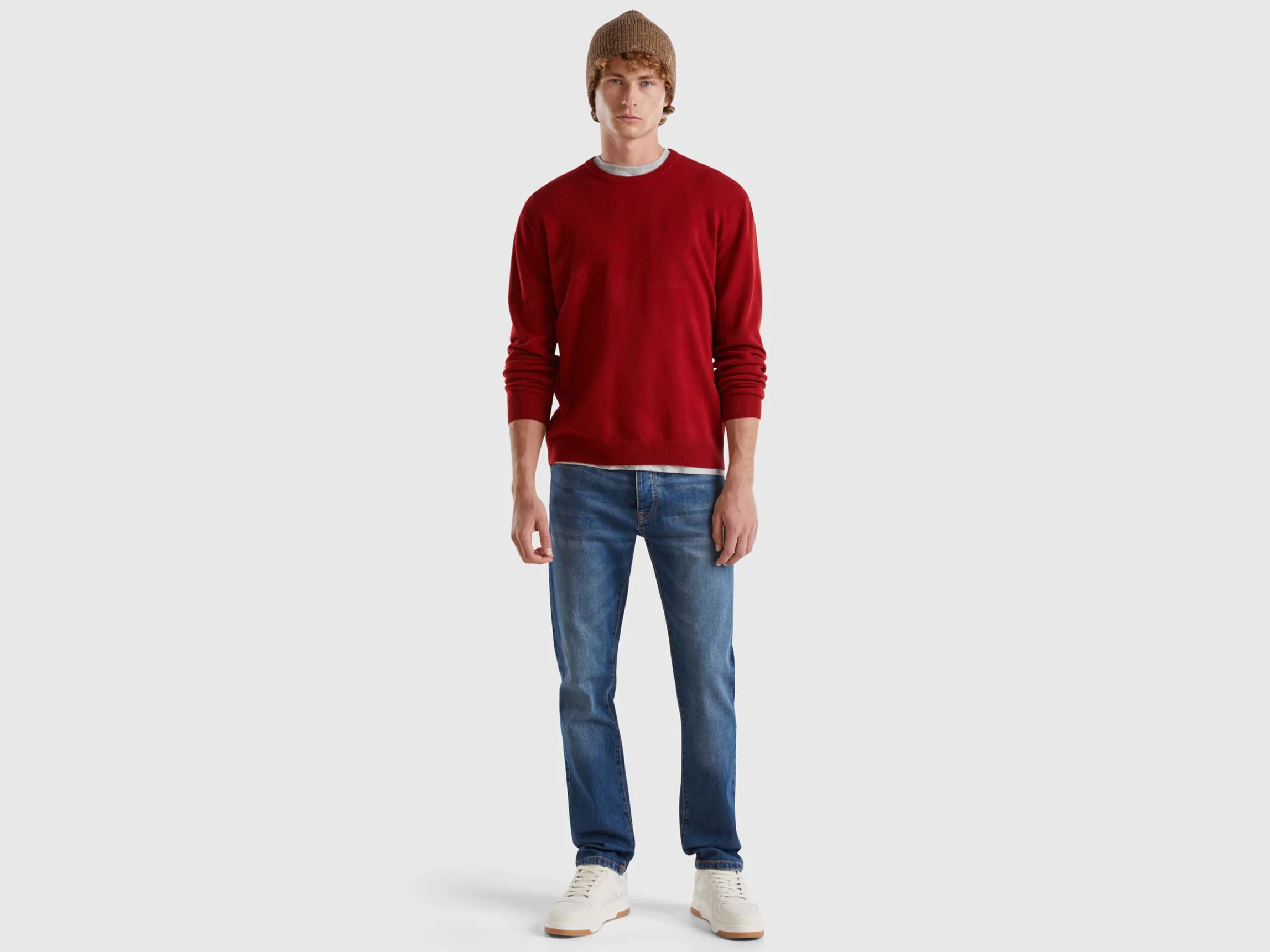 Burgundy crew neck sweater in pure Merino wool