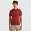 Burgundy t-shirt
