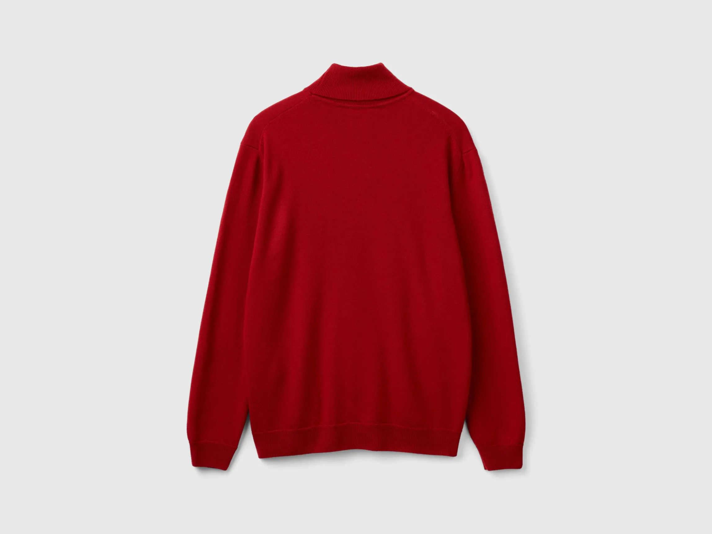 Burgundy turtleneck in pure Merino wool