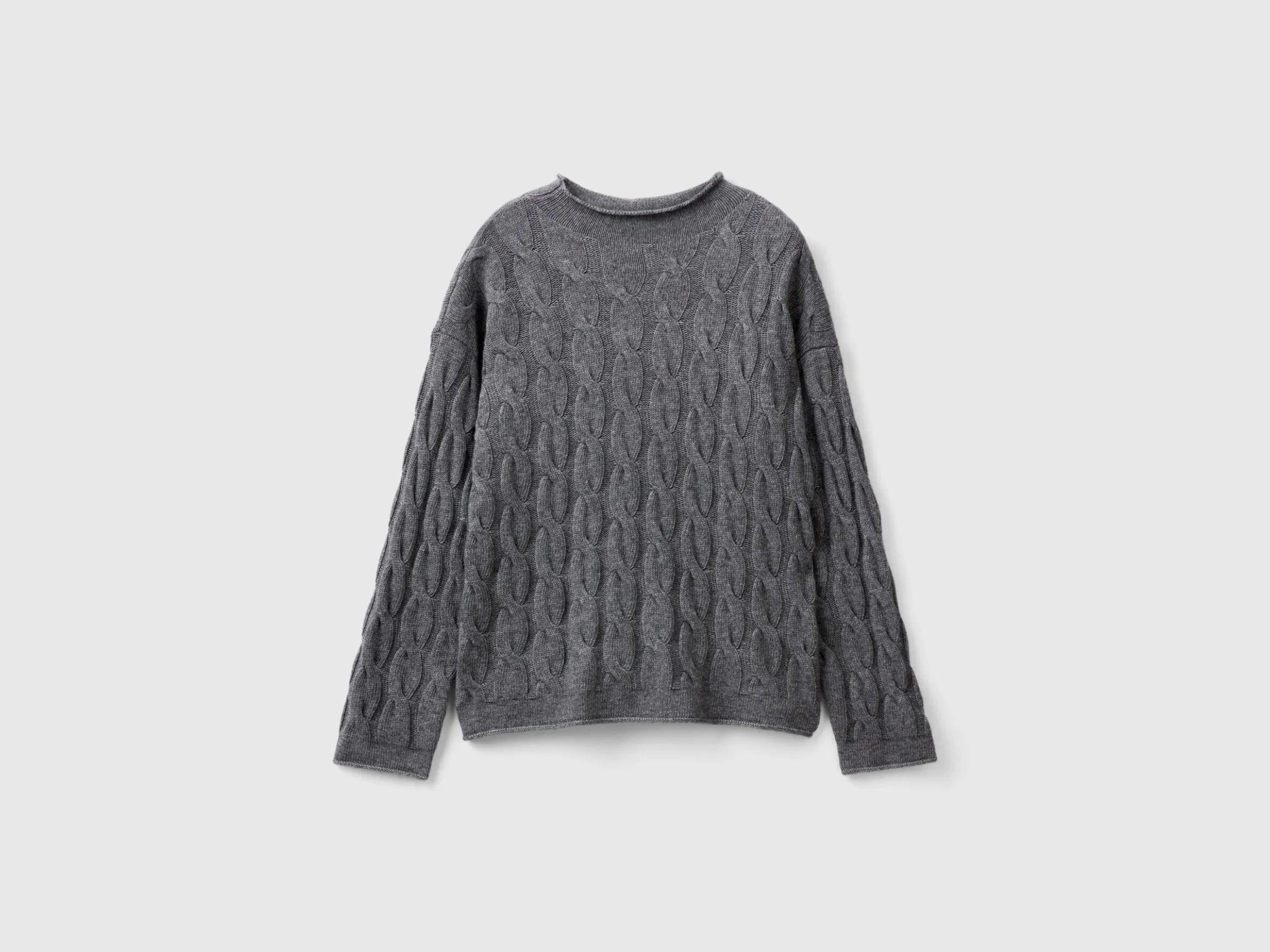 Cable knit sweater