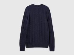 Cable knit sweater in cashmere blend