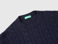 Cable knit sweater in cashmere blend