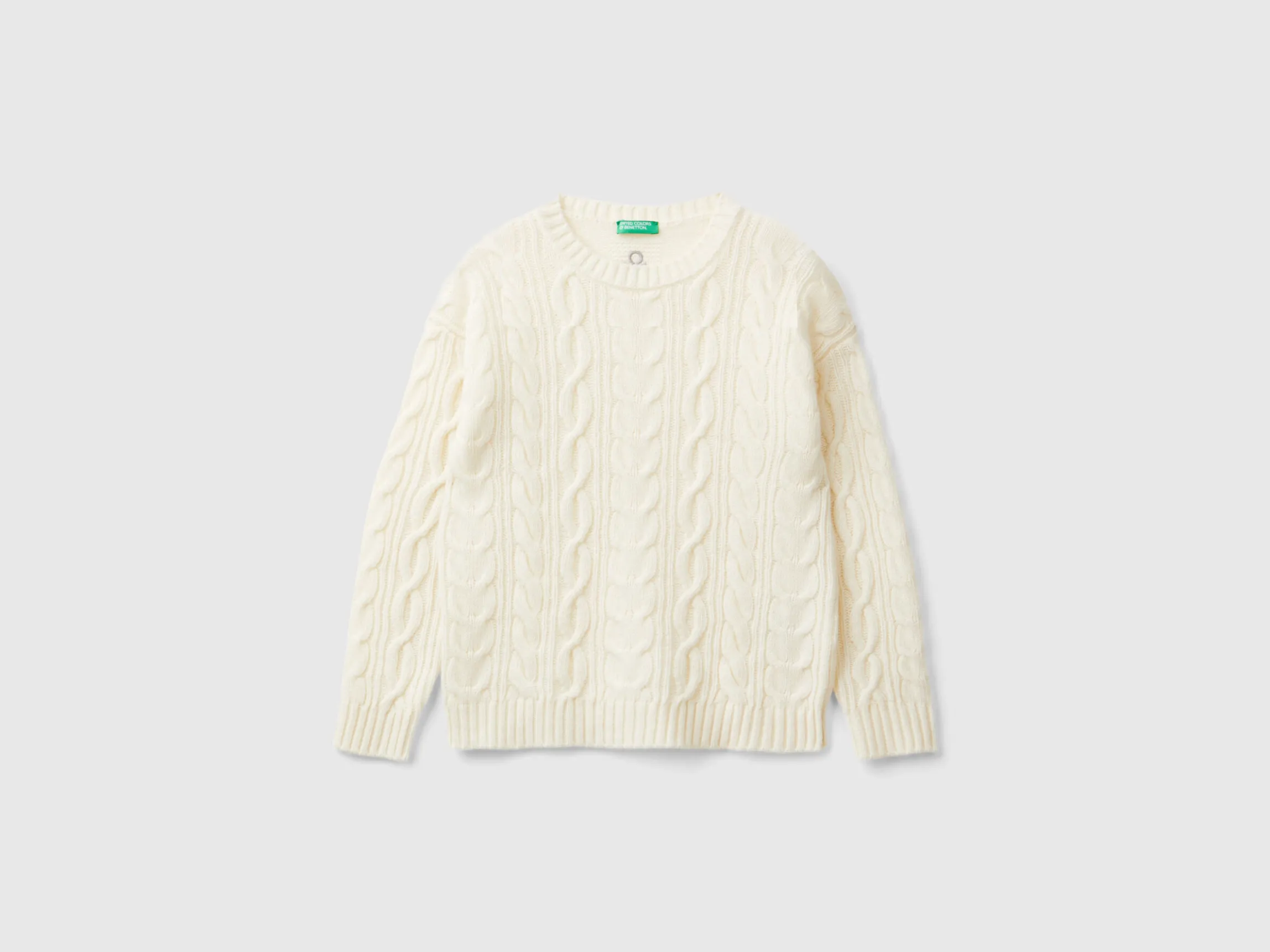 Cable knit sweater in wool blend